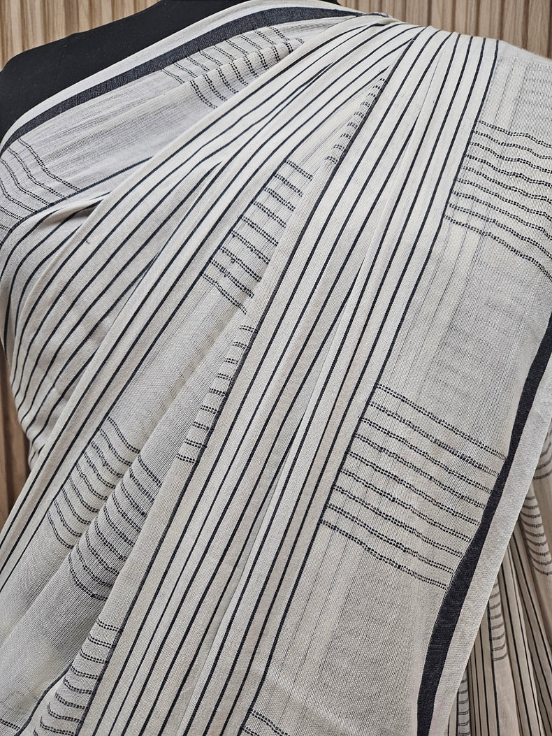 White & Black Premium Handloom Cotton Ckecks Saree Balaram Saha