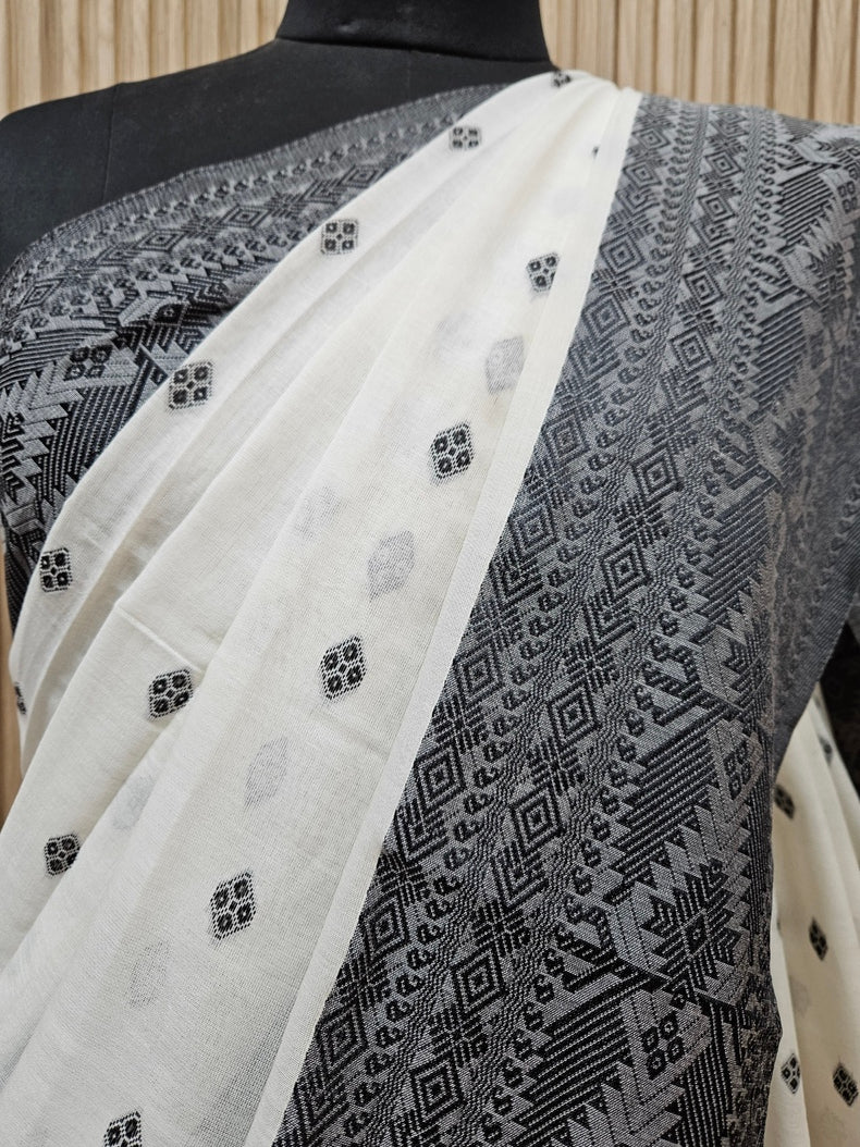Off-White & Black Handloom Soft Cotton saree Balaram Saha