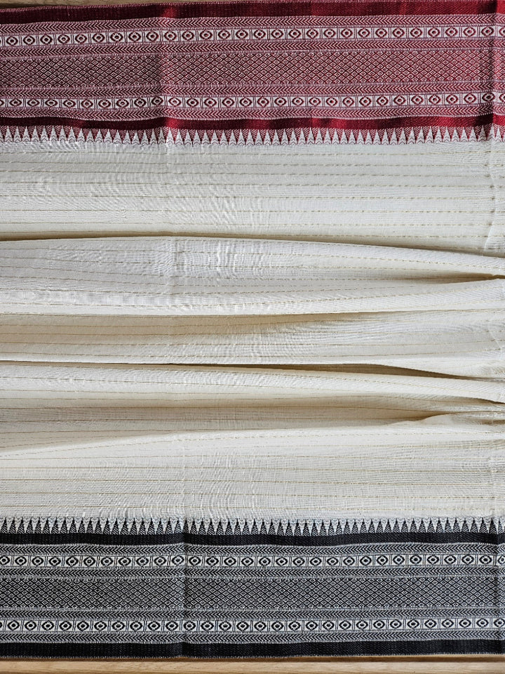 Off-White | Elevate your Everyday Elegance with this Exquisite Handloom Cotton Saree Balaram Saha