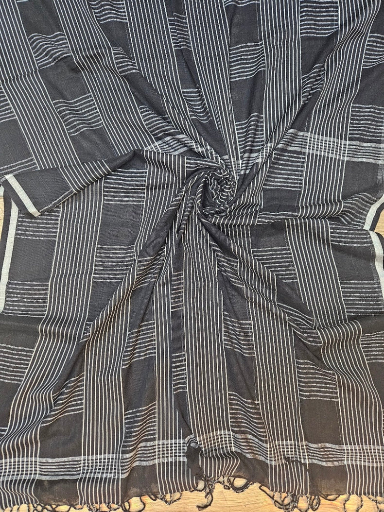 Black & White Premium Handloom Cotton Checks Saree Balaram Saha