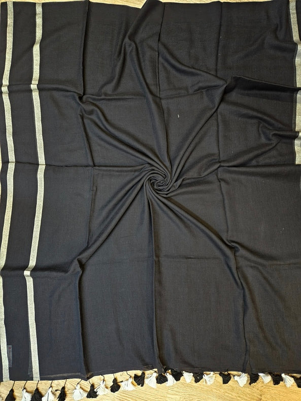 Black & White Soft Handloom Mul Cotton Saree With White Border Balaram Saha