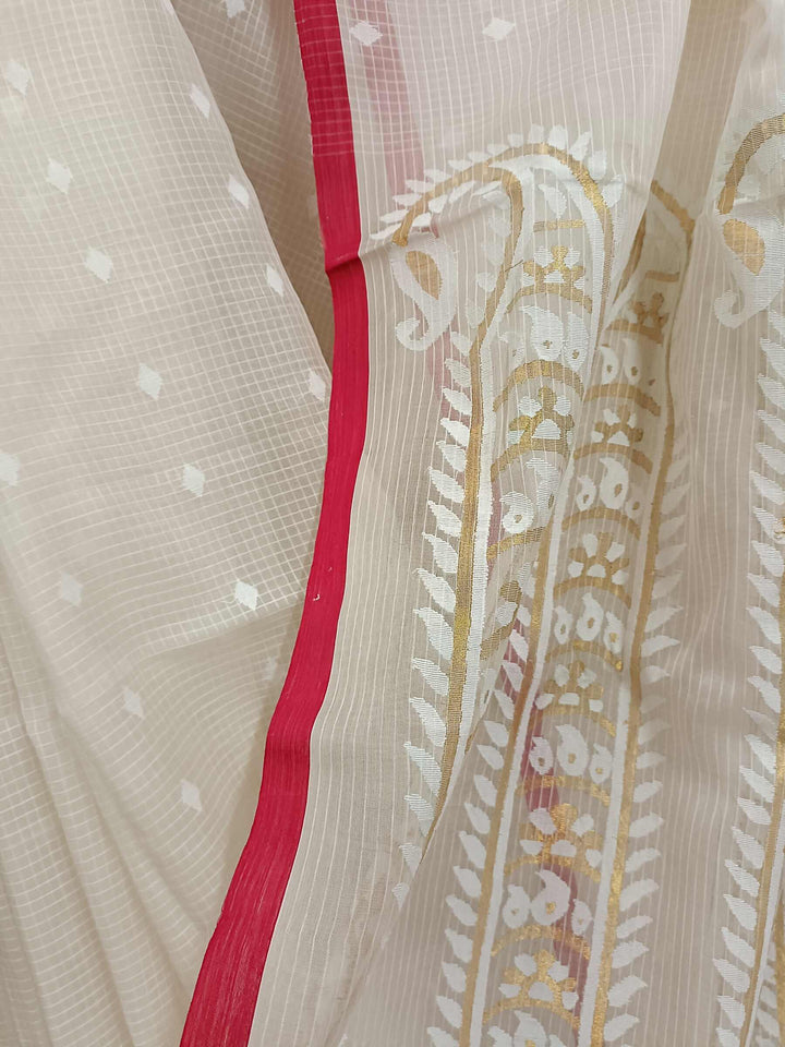 White & Red Handwoven Muslin Silk Jamdani Saree Balaram Saha