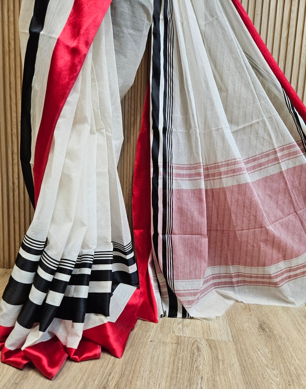 A Stunning Creation by Balaram Saha: Off-White  Handloom Dhaonekali Cotton Saree Balaram Saha