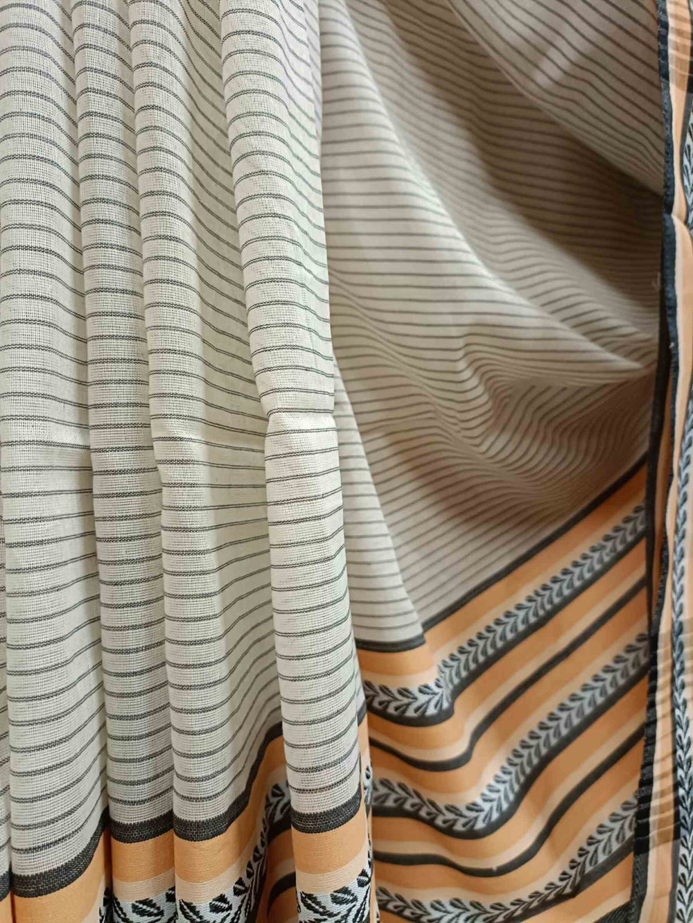 Off-White Black Soft Handloom Cotton Sarees Woven Border Balaram Saha