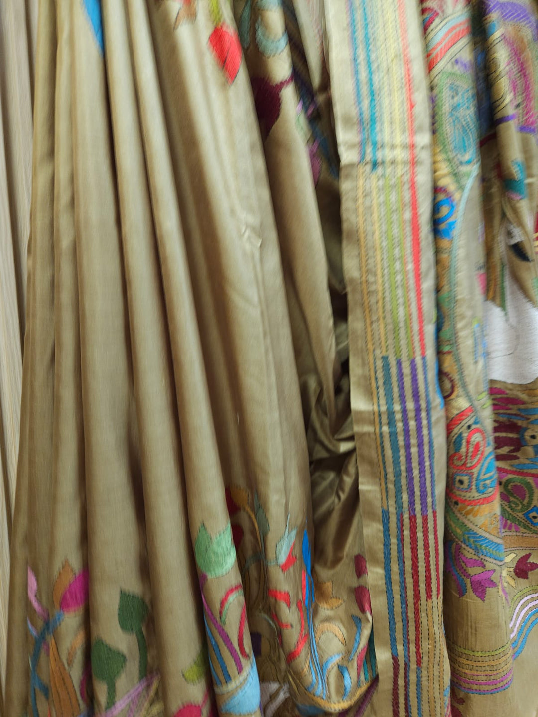 Exclusive Balaram Saha Olive Green & Multi Kantha Silk Saree Balaram Saha