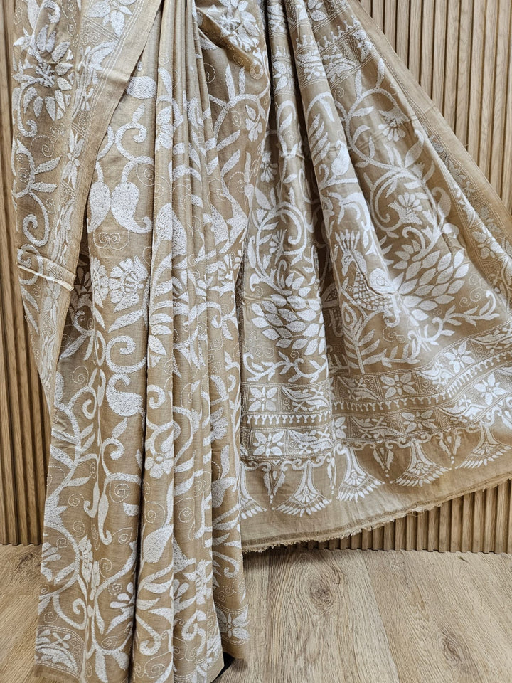 Cream & White Premium Gachhi Tussar Silk Kantha saree Balaram Saha