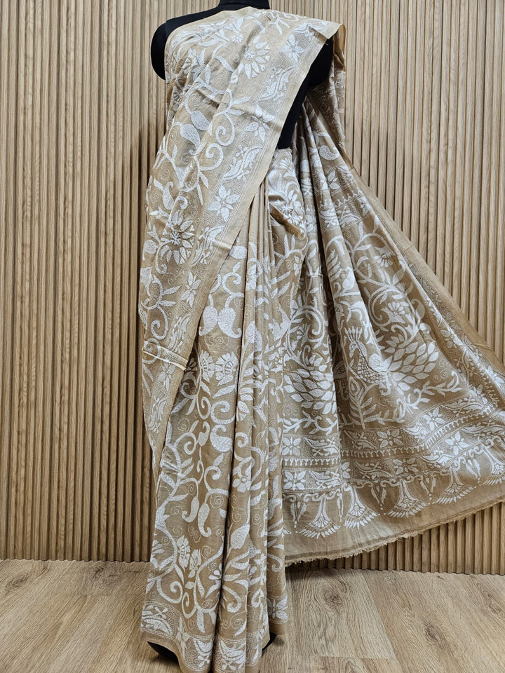Cream & White Premium Gachhi Tussar Silk Kantha saree Balaram Saha