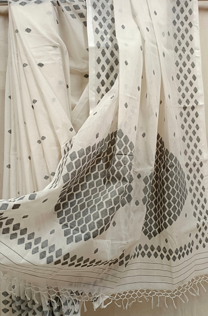 White & Black Handloom Handwoven Cotton Jamdani Saree Balaram Saha