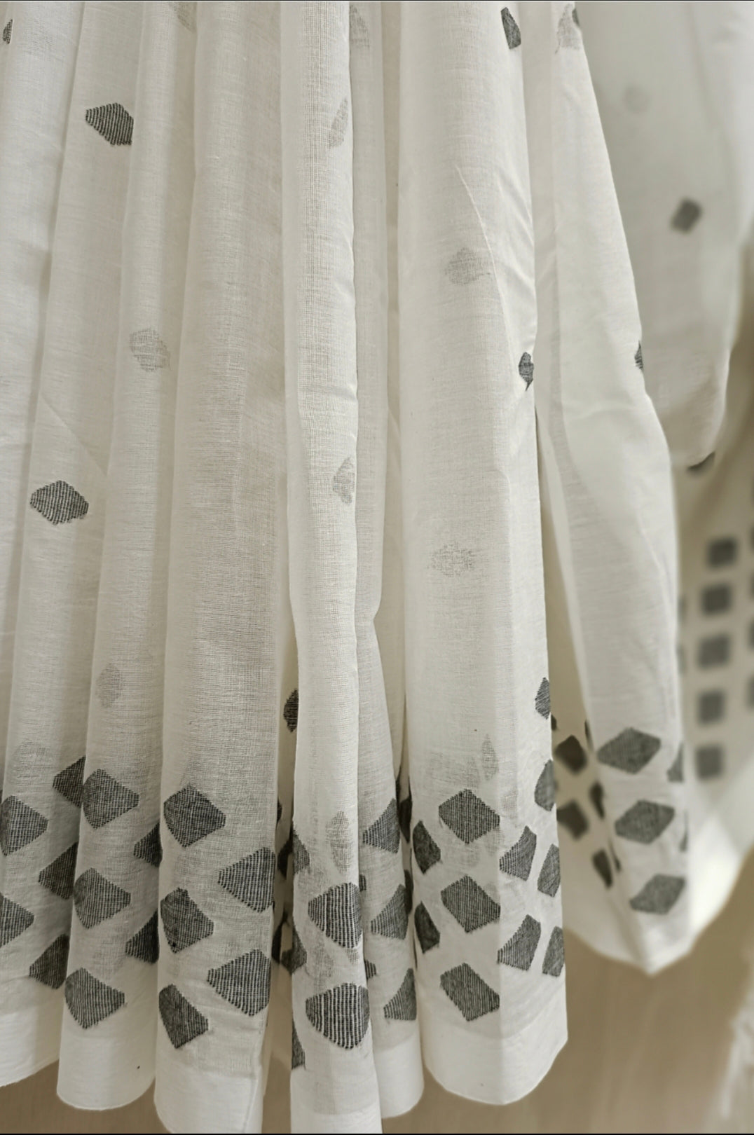 White & Black Handloom Handwoven Cotton Jamdani Saree Balaram Saha