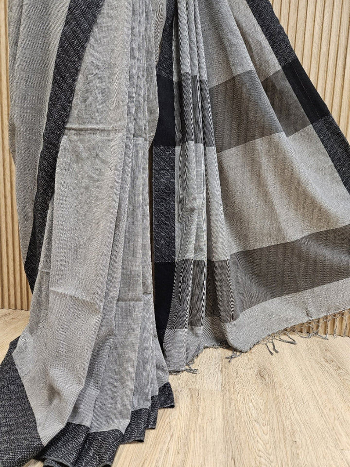 White & Black Checks Cotton Saree by Balaram Saha - (handloom saree, cotton saree, handloom cotton saree, balaram saha online, handloom sarees, cotton handloom saree, bengal handloom sarees, pure cotton, cotton saree for women, cotton saree online) https://www.dailymotion.com/