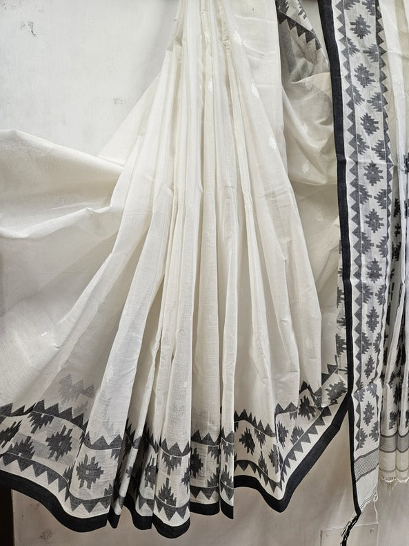 White & Black Handwoven Traditional Fine Cotton Jamdani Saree By Balaram Saha - (dhakai jamdani saree, jamdani saree, jamdani sarees, cotton jamdani saree, jamdani cotton saree, handloom cotton saree, balaram saha online, jamdani saree online, soft jamdani saree, muslin jamdani saree, original dhakai jamdani saree, jamdani sarees,soft dhakai jamdani saree, white jamdani saree, jamdani saree bangladesh )
https://giphy.com/