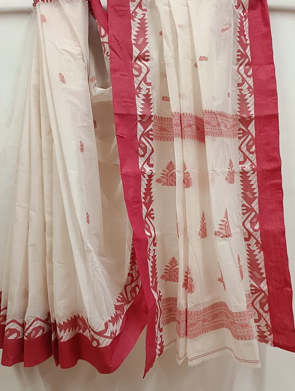 White & Red Handloom Tradition Tangail Cotton Saree By Balaram Saha - (handloom saree, cotton saree, handloom cotton saree, balaram saha online, handloom sarees, balaram saha handloom saree store photos, balaram saha handloom saree store, cotton handloom saree, bengal handloom sarees, pure cotton, cotton saree for women, cotton saree online)