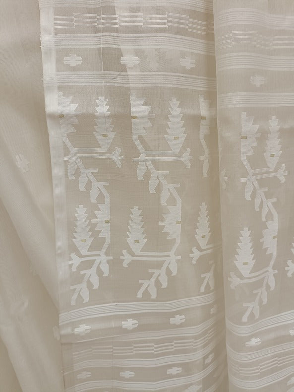 white-on-white handloom muslin silk handwoven jamdani saree Balaram Saha