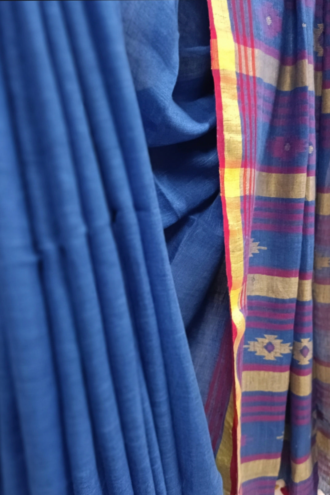 Royal Blue Handloom Linen Jamdani saree Balaram Saha