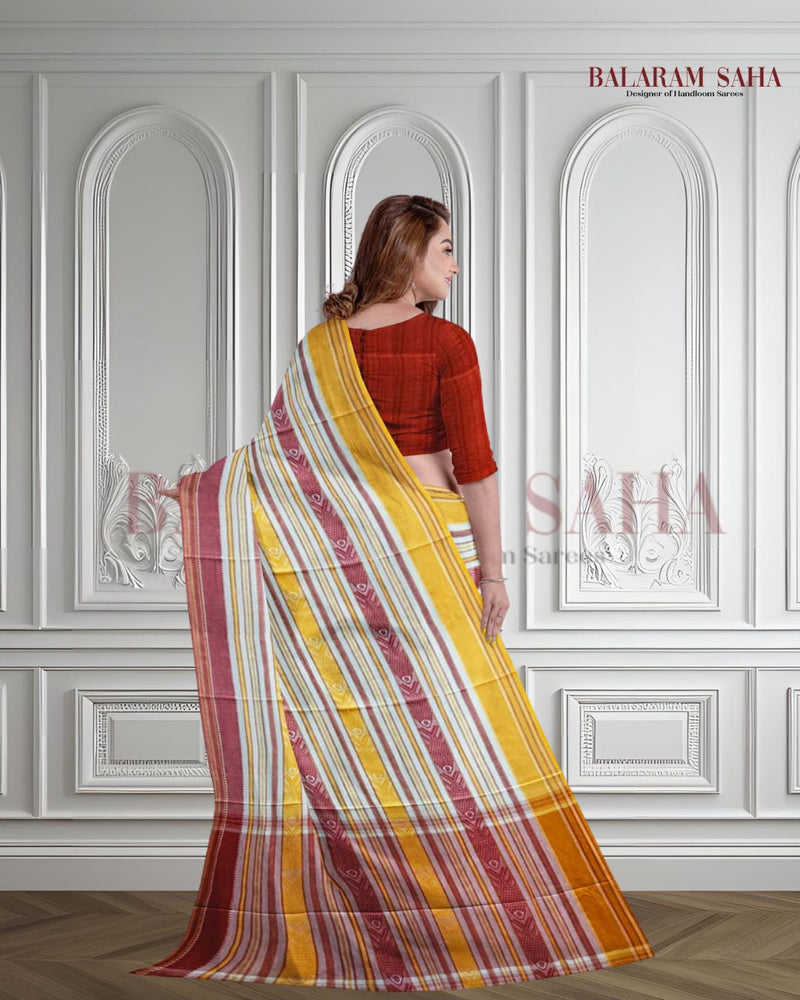 Off-White Handloom Soft Traditional Dhonekali Fish Design Saree bal