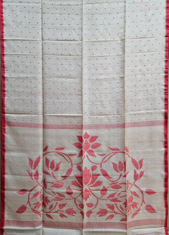 Experience Timeless Grace With This Cream & Red Handloom Tussar Silk Saree Balaram Saha