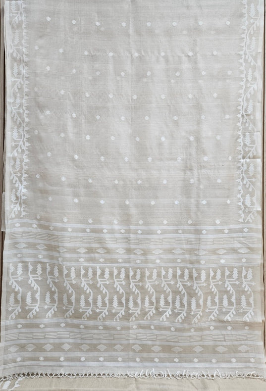 Elegant Cream and Beige Handloom Tussare Silk Handwoven Jamdani Saree Balaram Saha