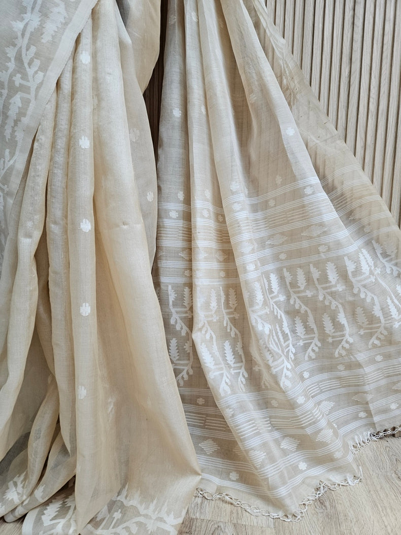 Elegant Cream and Beige Handloom Tussare Silk Handwoven Jamdani Saree Balaram Saha