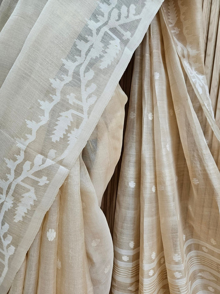 Elegant Cream and Beige Handloom Tussare Silk Handwoven Jamdani Saree Balaram Saha