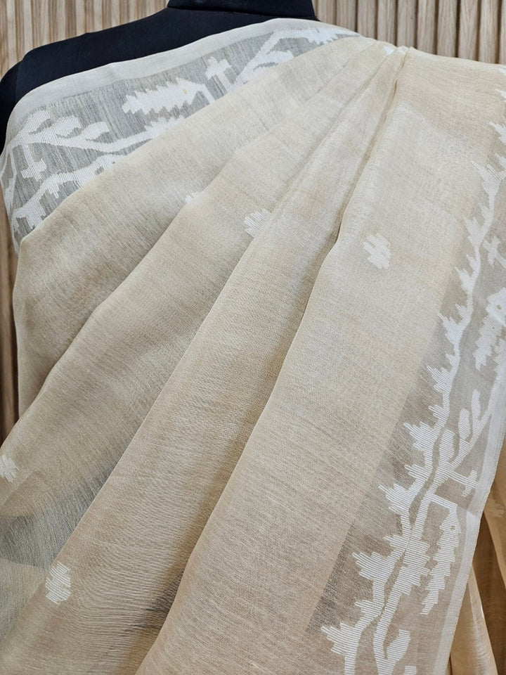 Elegant Cream and Beige Handloom Tussare Silk Handwoven Jamdani Saree Balaram Saha