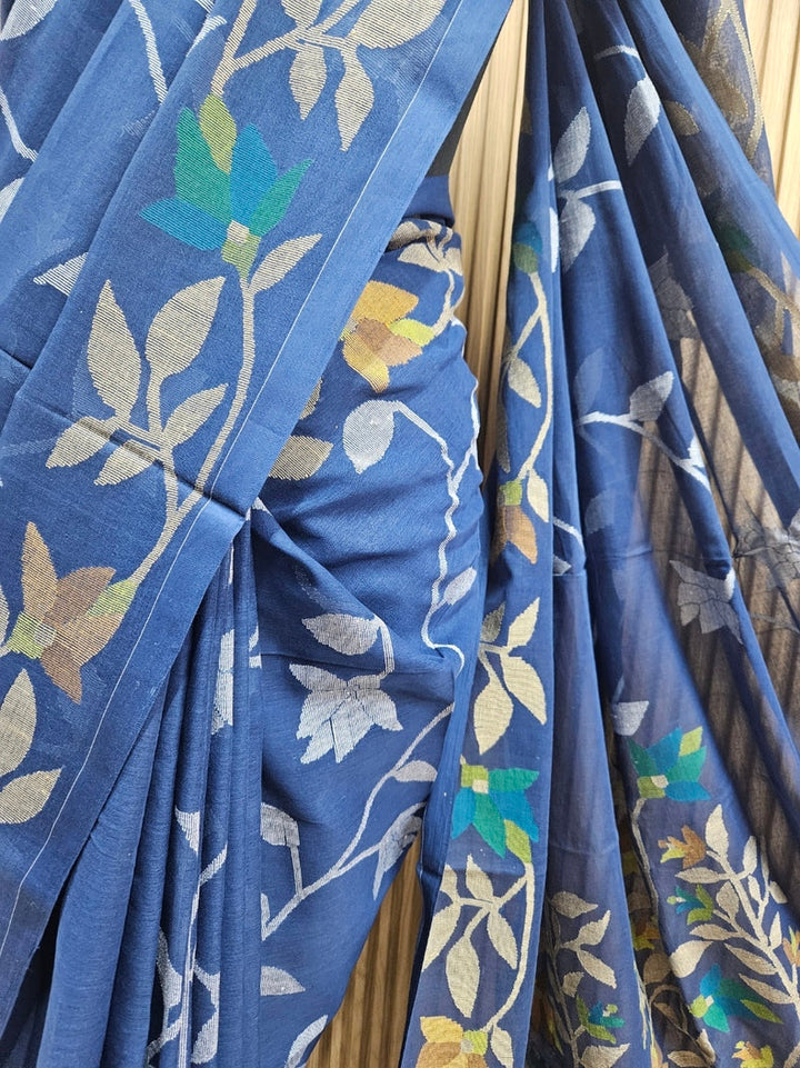 Masterful Craft: Balaram Saha's Blue & Multi Handwoven Cotton Jamdani Saree Balaram Saha