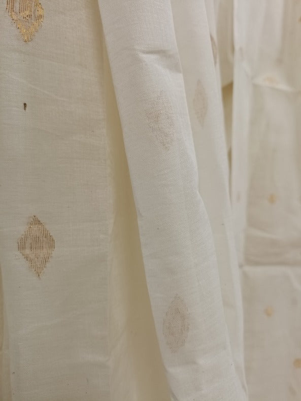 White and Gold Handloom Traditional Cotton Jamdani Saree Balaram Saha