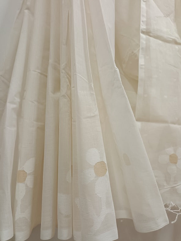 White on White Traditional Handwoven Cotton Jamdani Saree Balaram Saha