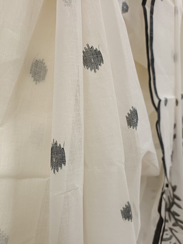 White and Black Traditional Handwoven Cotton Jamdani Saree Balaram Saha