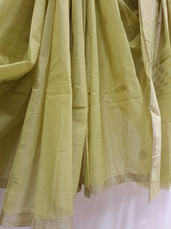 Green and Gold Handloom Traditional cotton Handwoven Jamdani Saree Balaram Saha