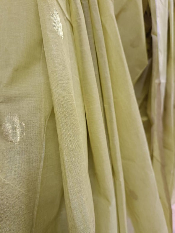 Green and Gold Handloom Traditional cotton Handwoven Jamdani Saree Balaram Saha