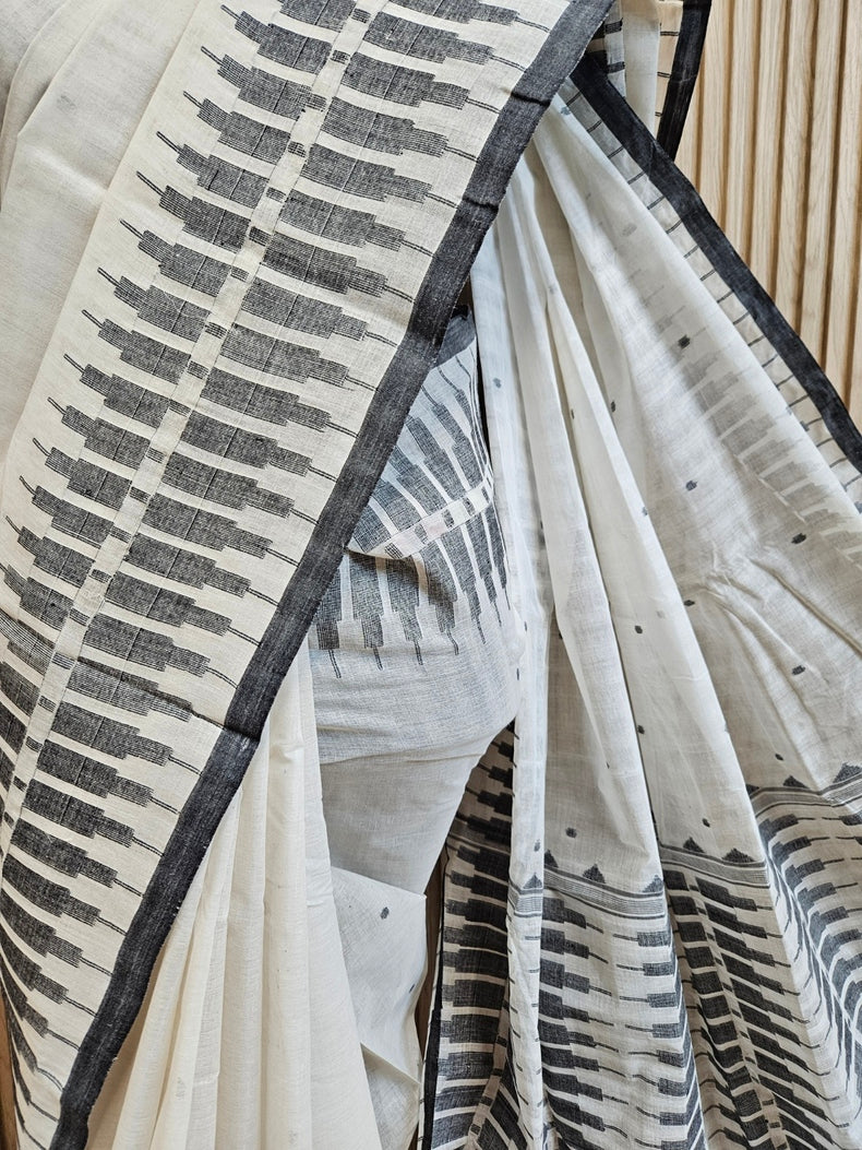 Handwoven Haven: White & Black Handloom Handwoven Cotton Jamdani Saree Balaram Saha