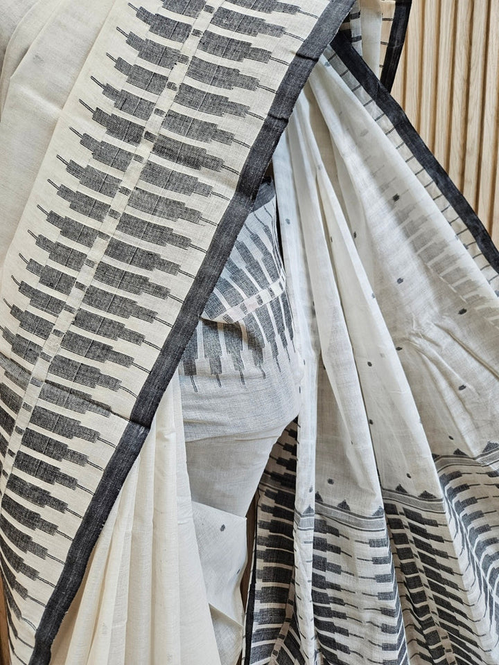 Handwoven Haven: White & Black Handloom Handwoven Cotton Jamdani Saree Balaram Saha