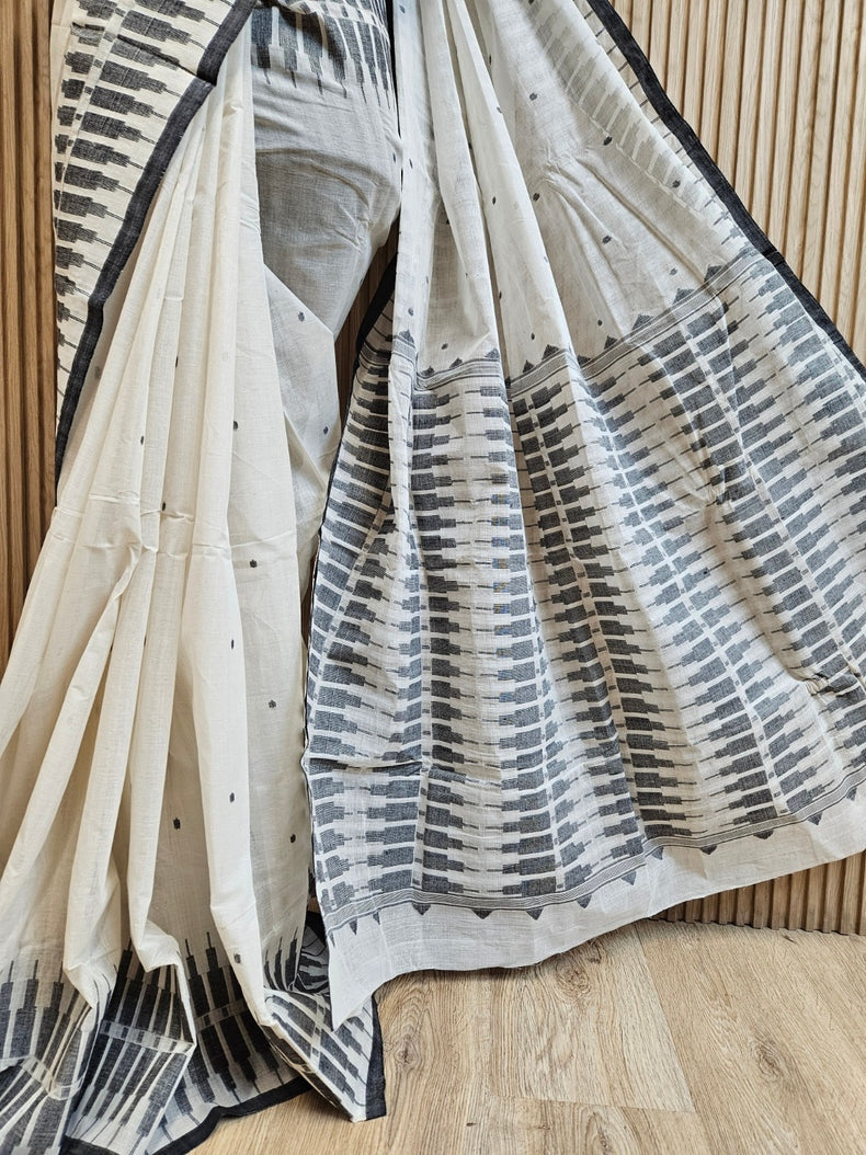 Handwoven Haven: White & Black Handloom Handwoven Cotton Jamdani Saree Balaram Saha