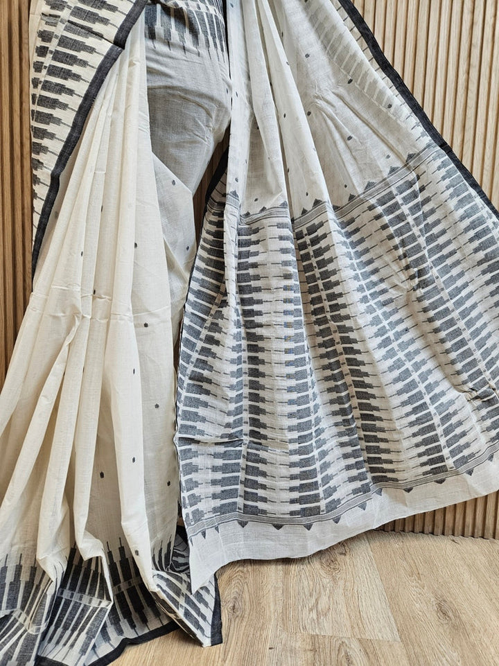 Handwoven Haven: White & Black Handloom Handwoven Cotton Jamdani Saree Balaram Saha