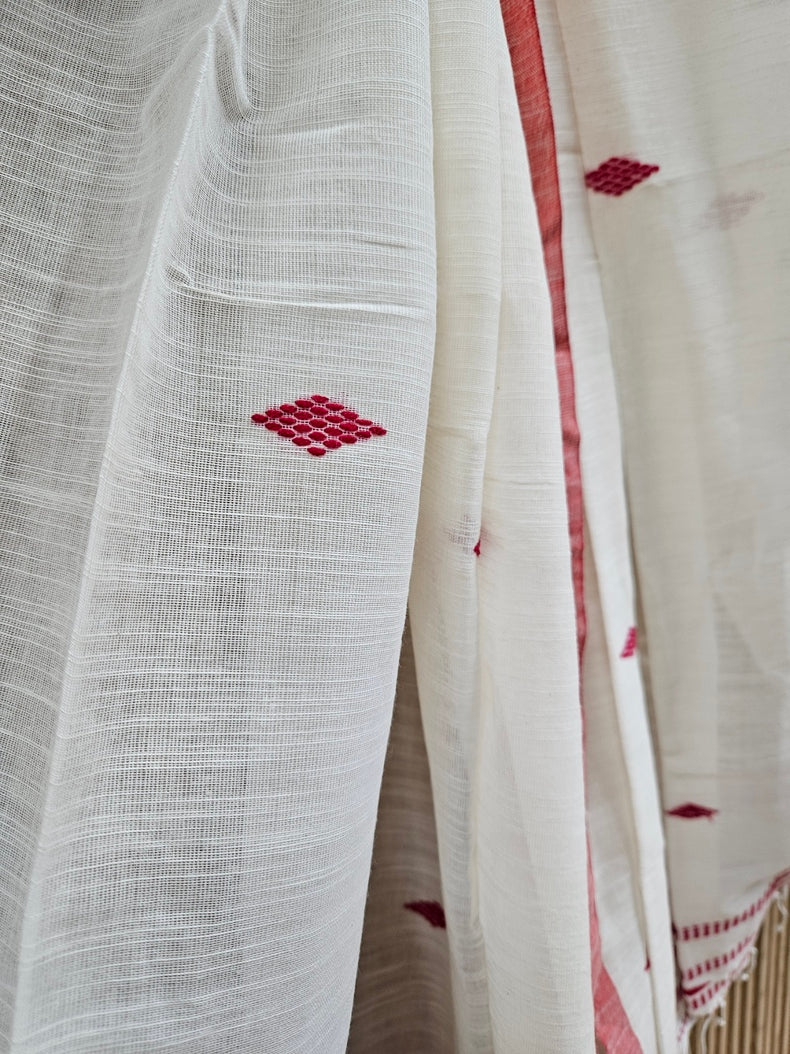 Off-White & Red Soft Handloom Cotton Dupatta Features a Delicate red Woven Motif Balaram Saha