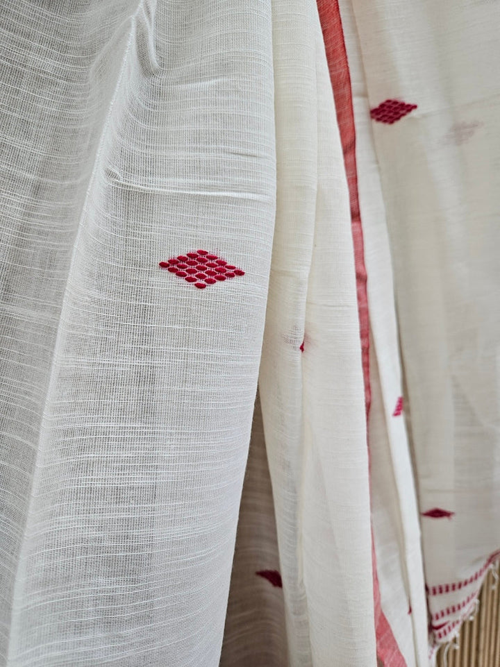 Off-White & Red Soft Handloom Cotton Dupatta Features a Delicate red Woven Motif Balaram Saha