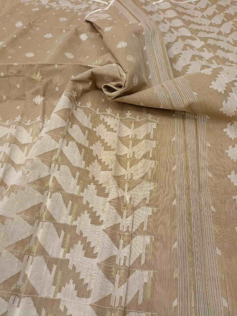 Beige & White/Gold, Cotton handwoven Jamdani saree Balaram Saha