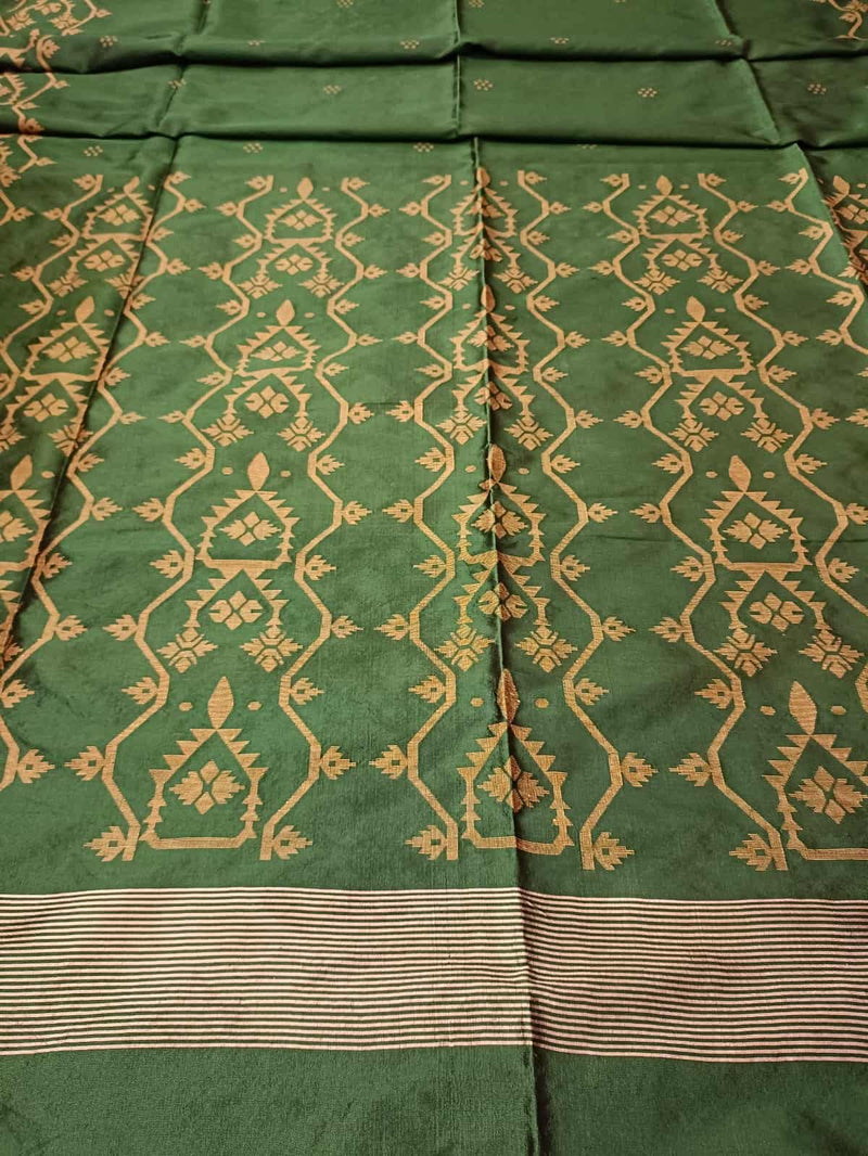 Bottle Green & Beige, fine & intricate Jamdani weave Katan Silk saree Balaram Saha