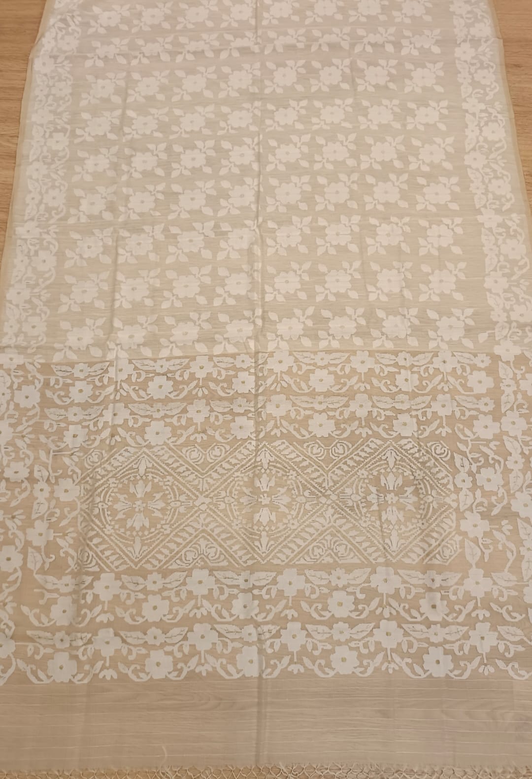 Handspun Cotton/ muslin silk white on white jamdani Saree Balaram Saha