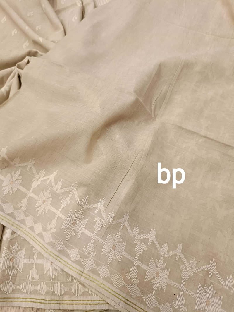 Light Beige  Soft cotton handspun & handwoven traditional Jamdani saree Balaram Saha