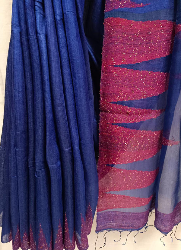 Balaram Saha presented Royal Blue & Red Matka Silk Saree (handloom saree, silk saree, handloom silk saree, balaram saha online, silk sarees, balaram saha handloom saree store photos, balaram saha handloom saree store, silk handloom saree, bengal handloom sarees, pure silk, matka silk saree, silk saree online)  https://www.freepik.com/