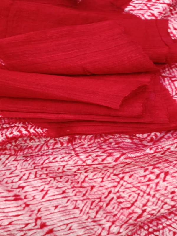 Balaram Saha's White & Red Matka Silk Shibori Saree (jamdani saree, silk saree, jamdani silk saree, balaram saha online, silk sarees, balaram saha handloom saree store, silk jamdani saree, jamdani silk saree, matka silk, matka silk saree)   https://elements.envato.com/