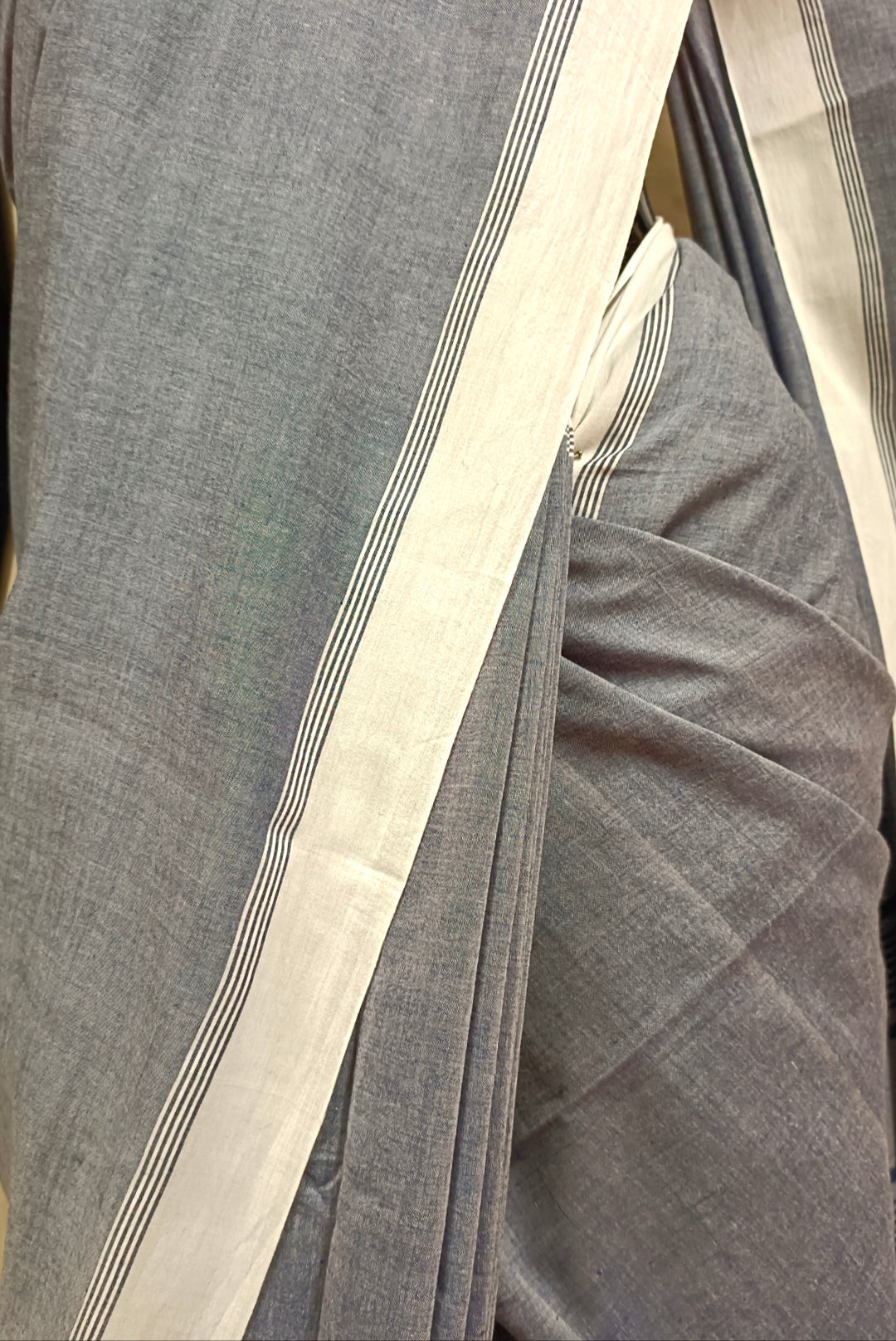 GREY SOFT HANDSPUN COTTON SAREE Balaram Saha