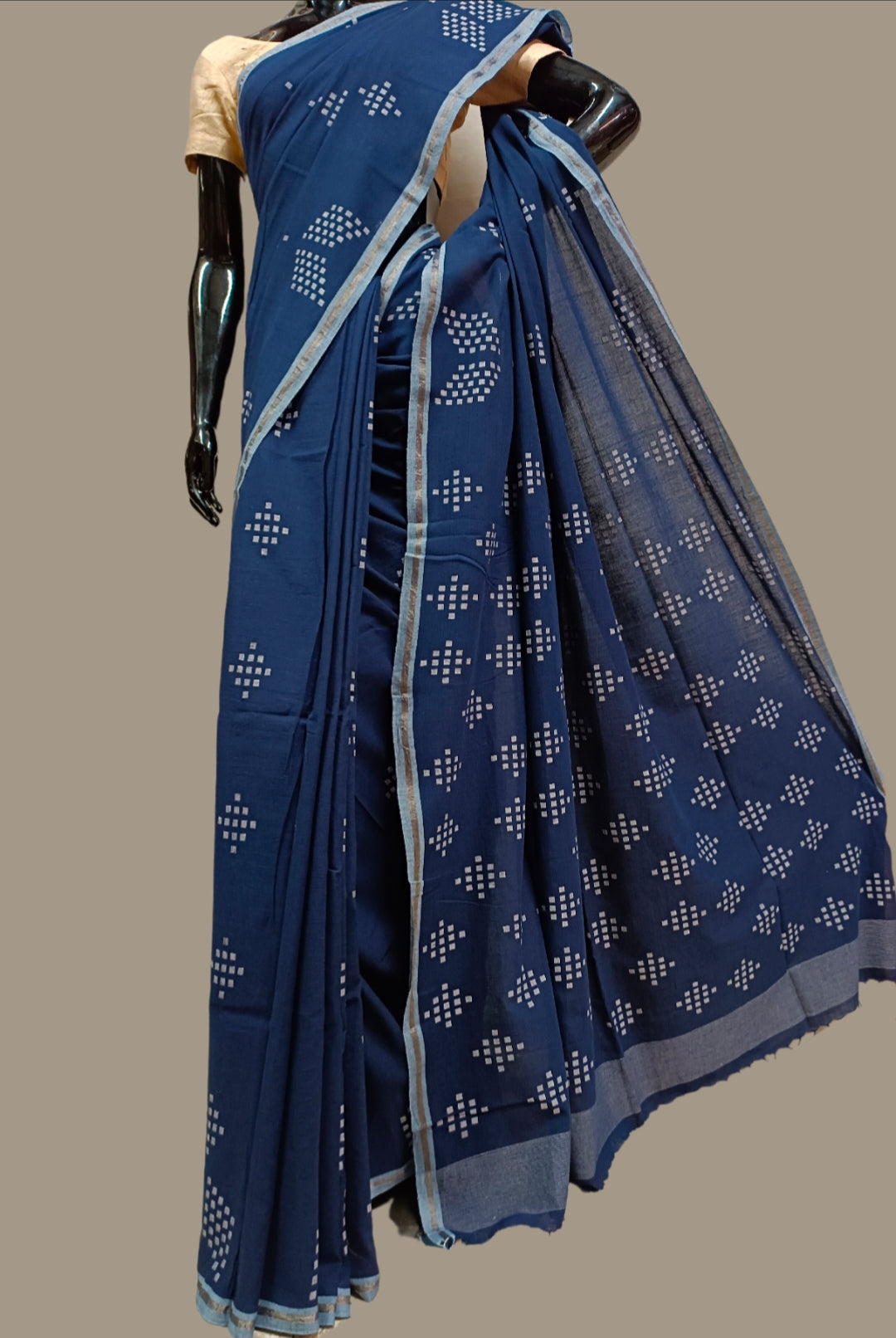 NAVY HANDLOOM HANDSPUN HANDWOVEN JAMDANI SAREE Balaram Saha
