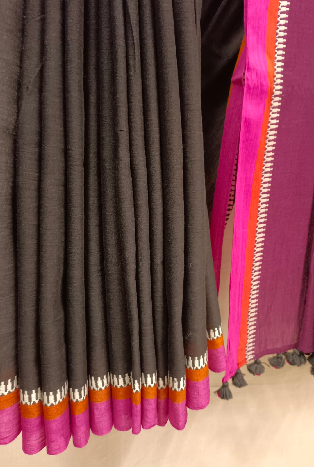 Black 🖤 & Pink Soft Handloom Cotton saree (No B/P) Balaram Saha