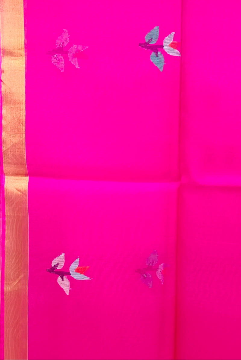 Rani Pink Handloom Muslin Silk Jamdani Dupatta Balaram Saha