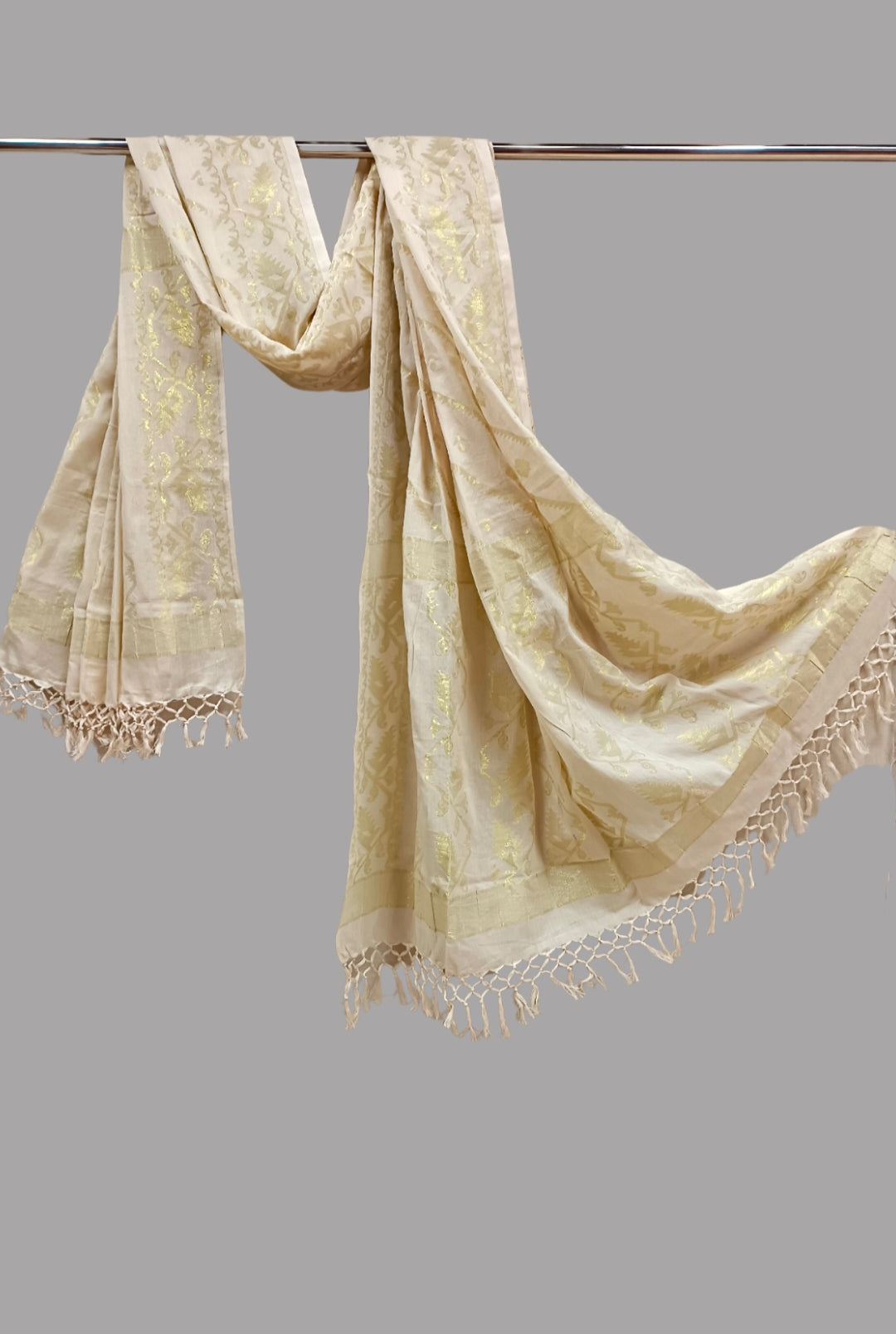 white & Gold Zarisoft cotton Jamdani Dupatta Balaram Saha