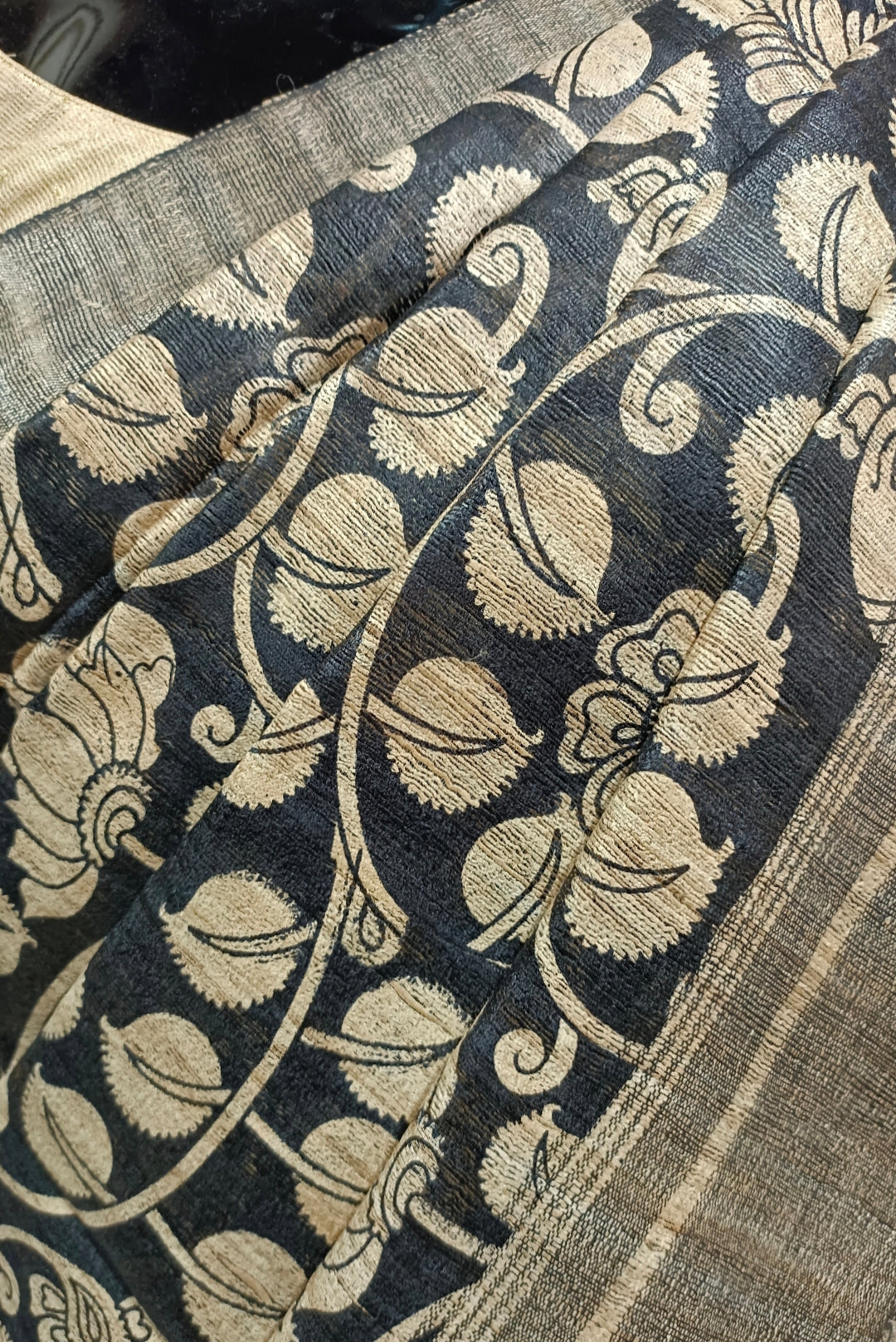 Beige & Black Handloom GhichaTussar Silk Printed Saree Balaram Saha