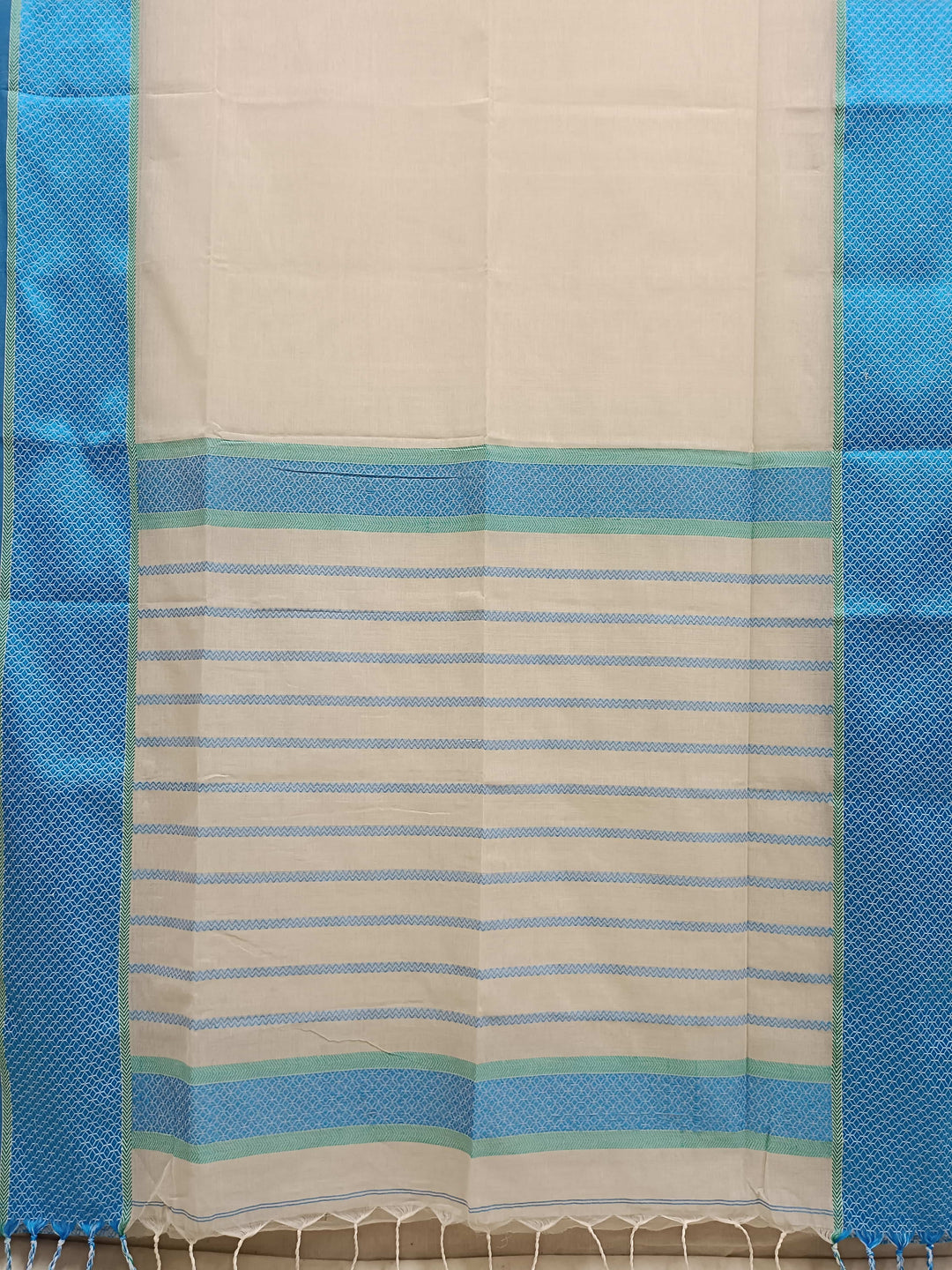 Off-White Soft Handloom Cotton Saree With Blue Border Balaram Saha