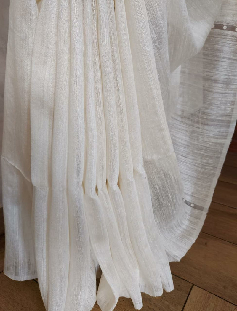 Luxurious Layers: Balaram Saha's White & Gold/Silver Matka Silk Saree (jamdani saree, silk saree, jamdani silk saree, balaram saha online, silk sarees, silk jamdani saree, bengal handloom sarees, pure silk, jamdani silk saree, matka silk, matka silk saree, jamdani silk saree online)  https://in.pinterest.com/